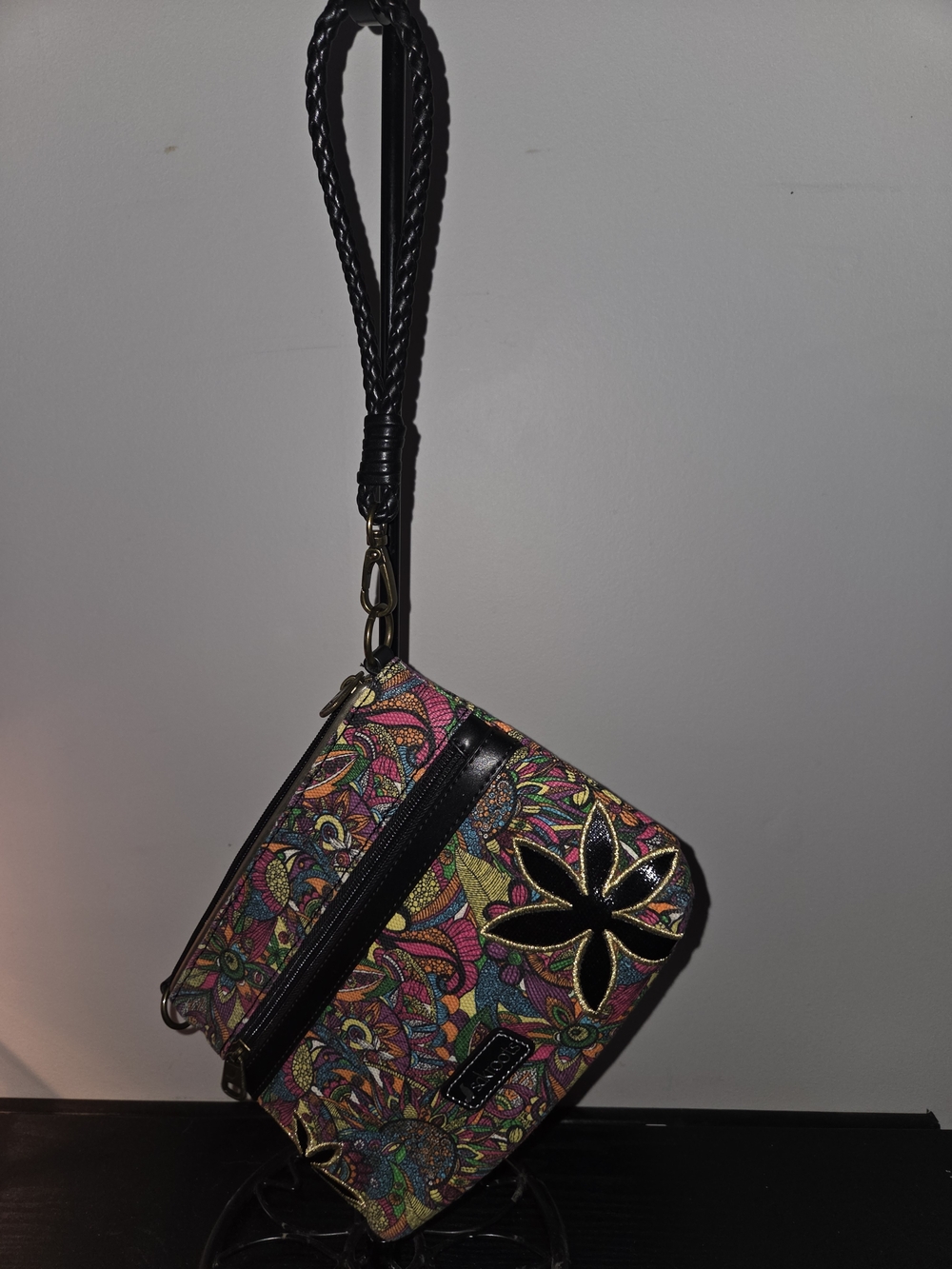 Sakroots Multicolor Floral Wristlet Crossbody Bag 7x10
